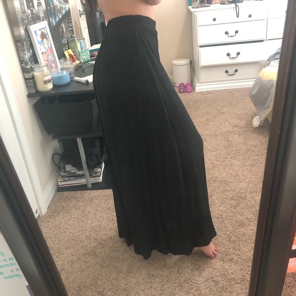 Charlotte Russe Black Maxi skirt with buttons - Picture 4 of 4